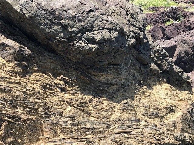 田代海岸の枕状溶岩